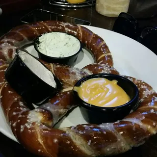 Greenbay Packer Pretzel