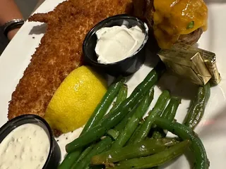 Lakes Tavern 