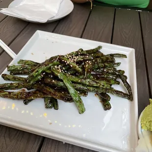 a plate of green beans