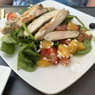 Citrus Baby Spinach Salad*