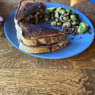 Patty melt. Over cooked burnt bread.