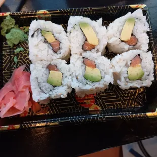 Salmon roll