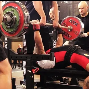 Came to this gym to intensify my workouts, going back old school. If this is what you need to? what are you waiting for!