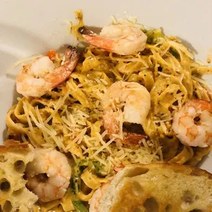 Shrimp pasta