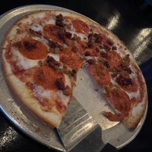 Iron Horse (on gluten-free crust)!!