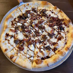 Mushroom pizza