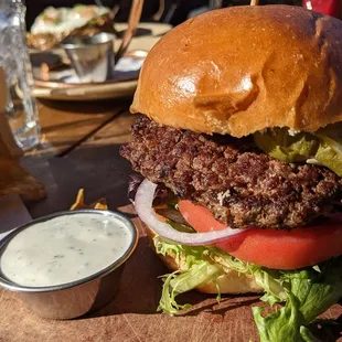 Tavern burger with chips