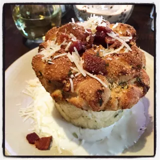 Tavern's Cheesy Bread