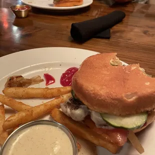 This is the big Cuyyna burger, which had great taste to it.