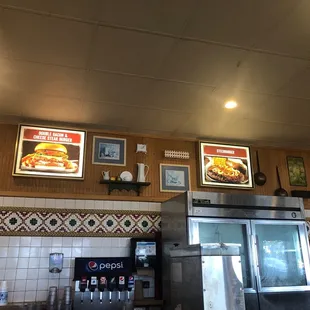 the interior of a fast food restaurant