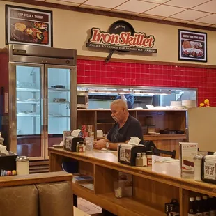 Iron Skillet diner