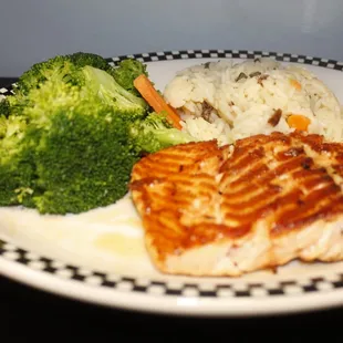food, grilled fish, fish, seafood, grilled seafood