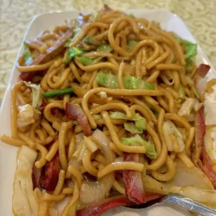 Bbq pork chow mein