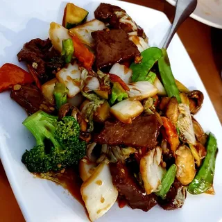 Beef with Seasonal Vegetables