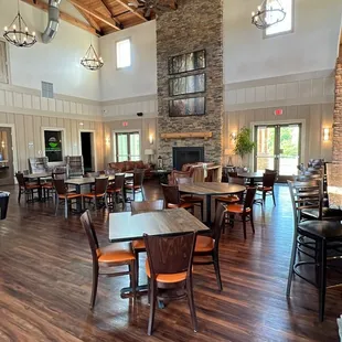 Lodge seating