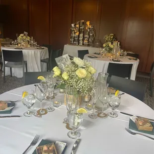 Table setting.  We had four rounds and there was plenty of room to walk and mingle.