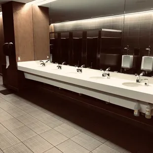 Nice bathrooms