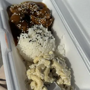 Huli Chicken Rice Dill Mac Salad