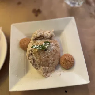 Semifreddo all amaretto