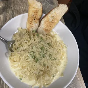 Fettuccine Alfredo