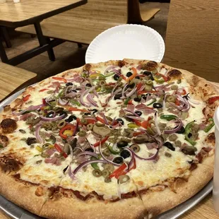 18" Deluxe Pizza (minus pepperoni)