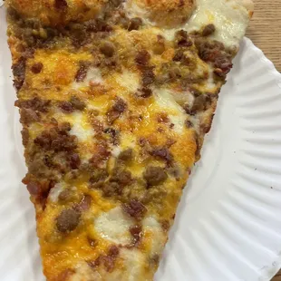 Cheeseburger Pizza. Fair. Needed more heat in the oven and tasted like an old refrigerator.