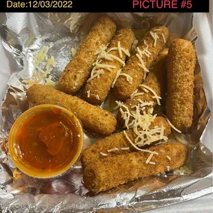 Mozzarella Sticks, Isabella&apos;s Pizzeria, Italian Food