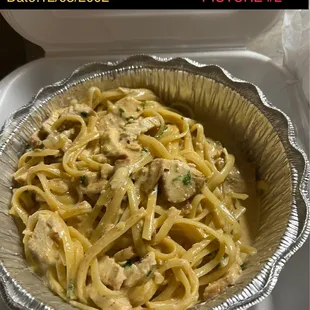 Isabella&apos;s Pizzeria, Chicken Alfredo, Italian Food
