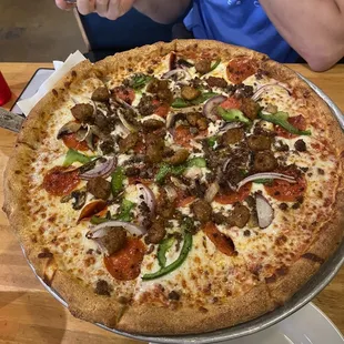 Supreme pizza (no black olives)