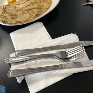 Real metal utensils for dining in