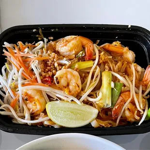 Pad Thai with Shrimp ($16.50)