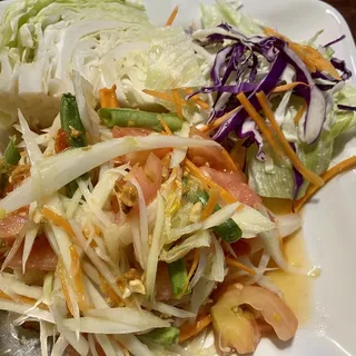 Thai Papaya Salad / ส้มตำไทย