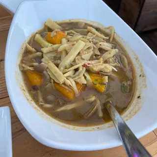 Spicy Bamboo Shoot Soup / แกงหน่อไม้เห็ด