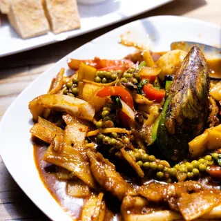 Pad Ped Seafood / ผัดเผ็ดซีฟู้ด
