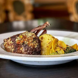 Isa's Bistro