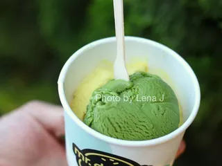 Mr Dewie's Cashew Creamery