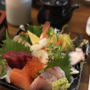 Deluxe Chirashi