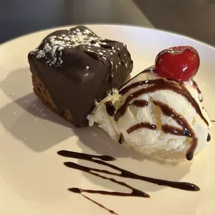 Pound Cake (homemade) with ice cream