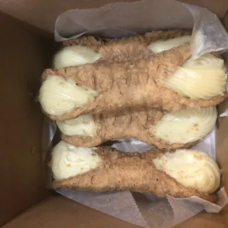 Vanilla Cream Cannoli