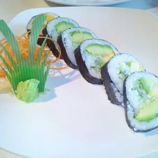 Bali Roll (mango, avocado, cucumber)