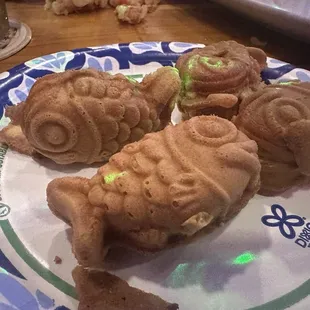 Fish shaped pastry thing