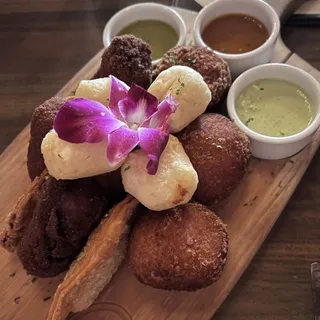 ISLA SAMPLE PLATTER