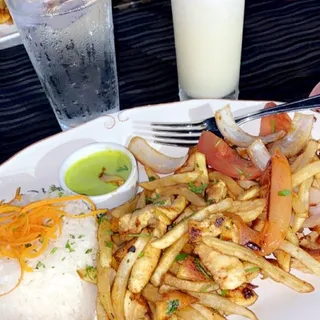 POLLO SALTADO