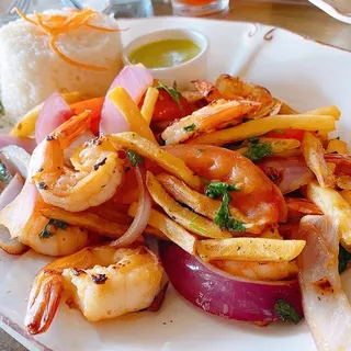CAMARONES SALTADO