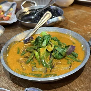 Kari-Karing Brisket Ning Baka