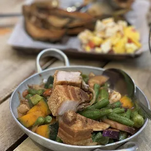Crispy Binagoongan Sa Gata
