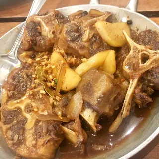 Oxtail Adobo