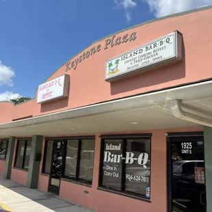 Not a pretentious place just filling southern cooking.
