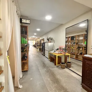 View of entrance to waialae