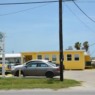 This is the store front but the sign is gone. They have ordered a new sign.